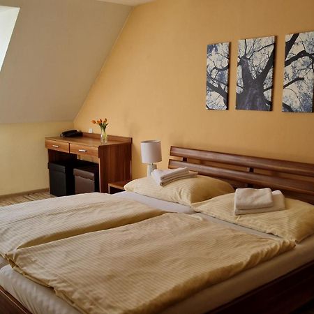 Hotel Sipox Strba Luaran gambar