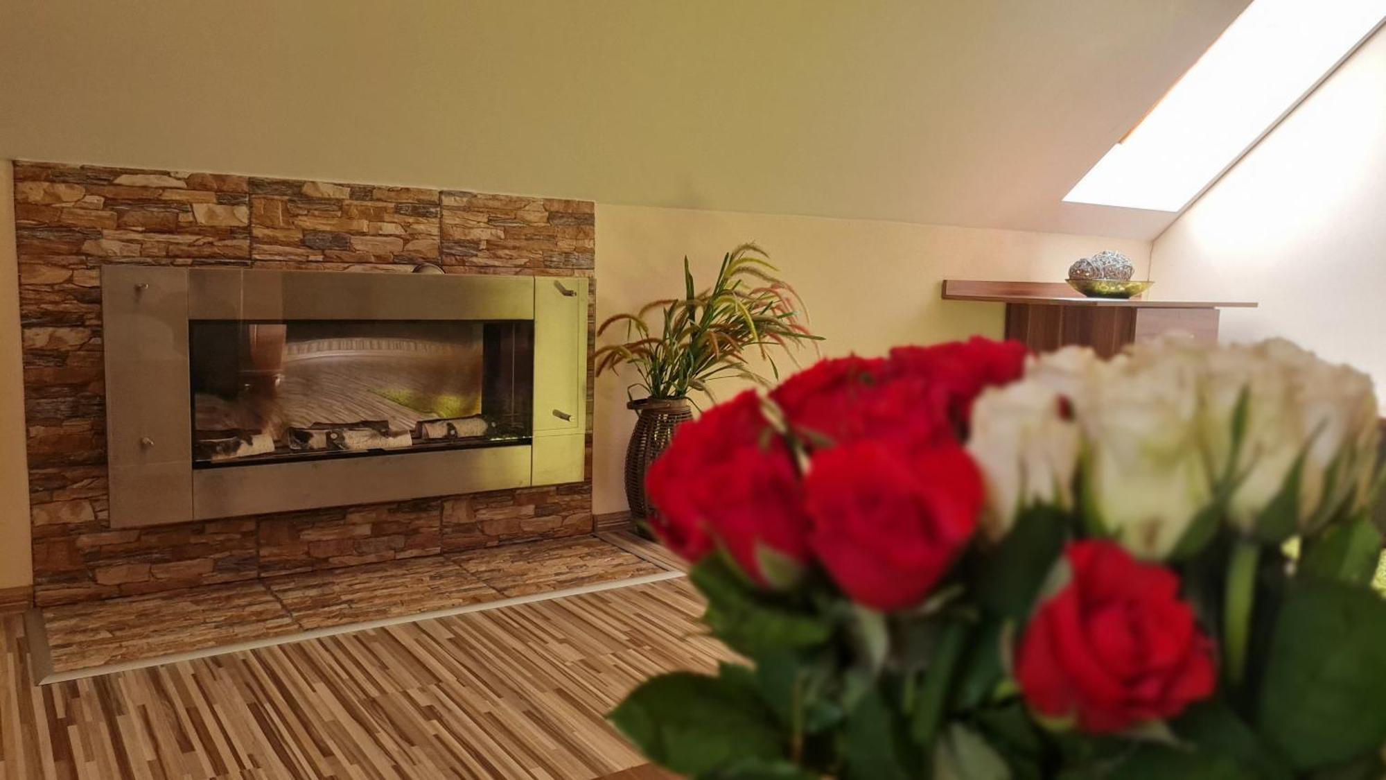 Hotel Sipox Strba Luaran gambar