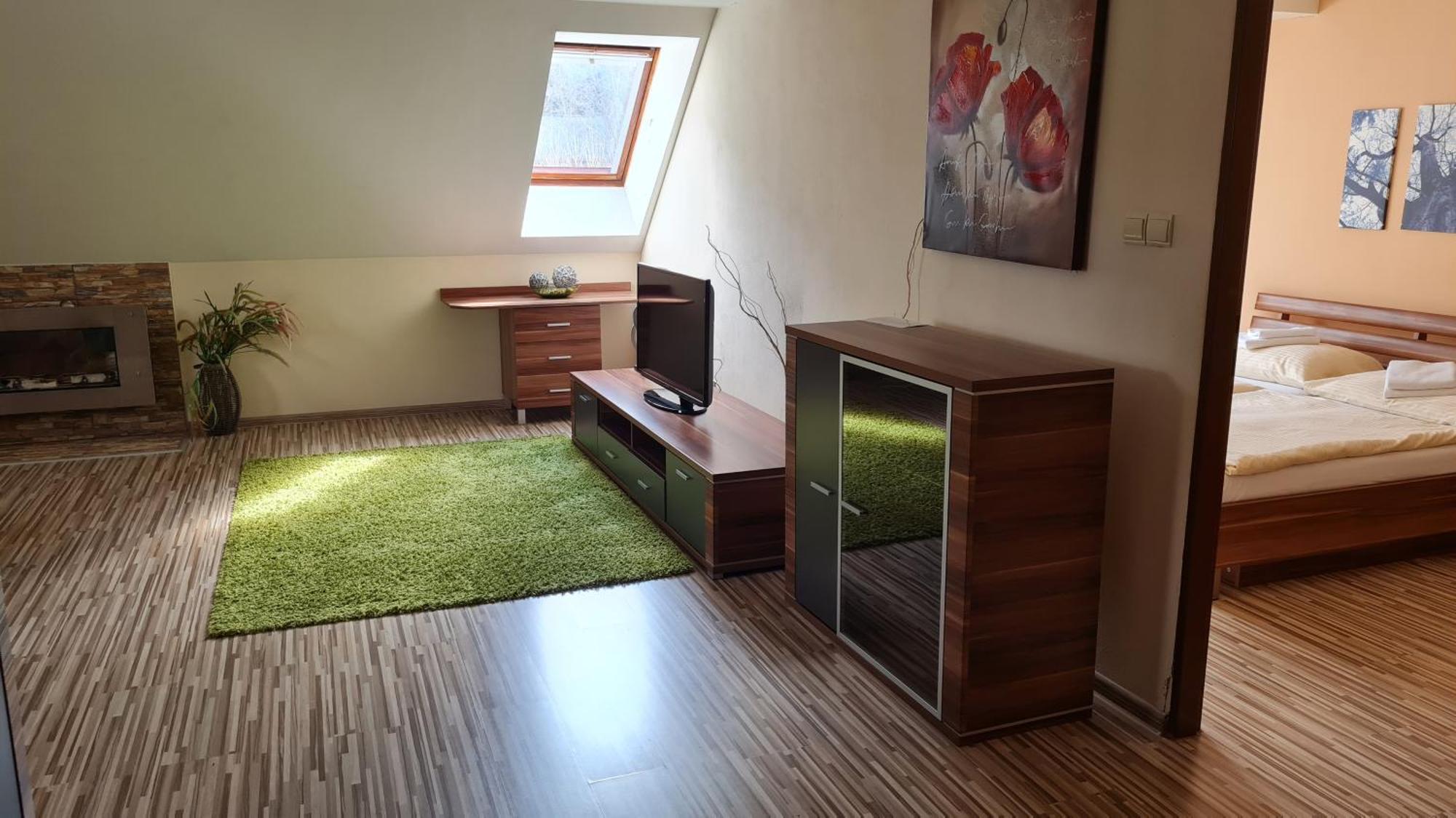 Hotel Sipox Strba Luaran gambar