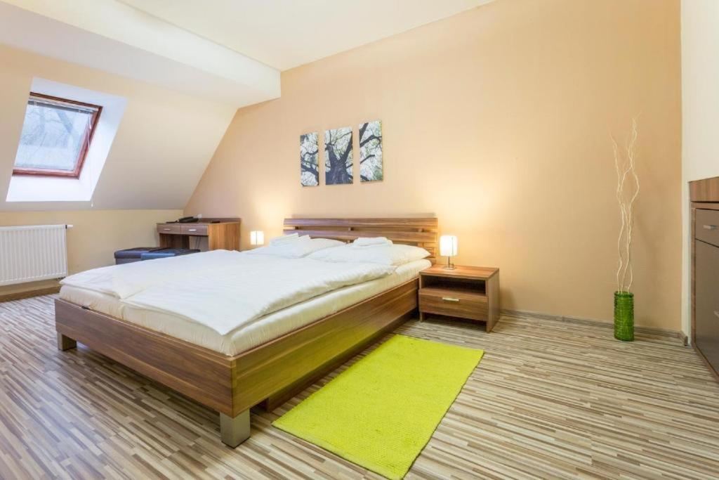Hotel Sipox Strba Luaran gambar
