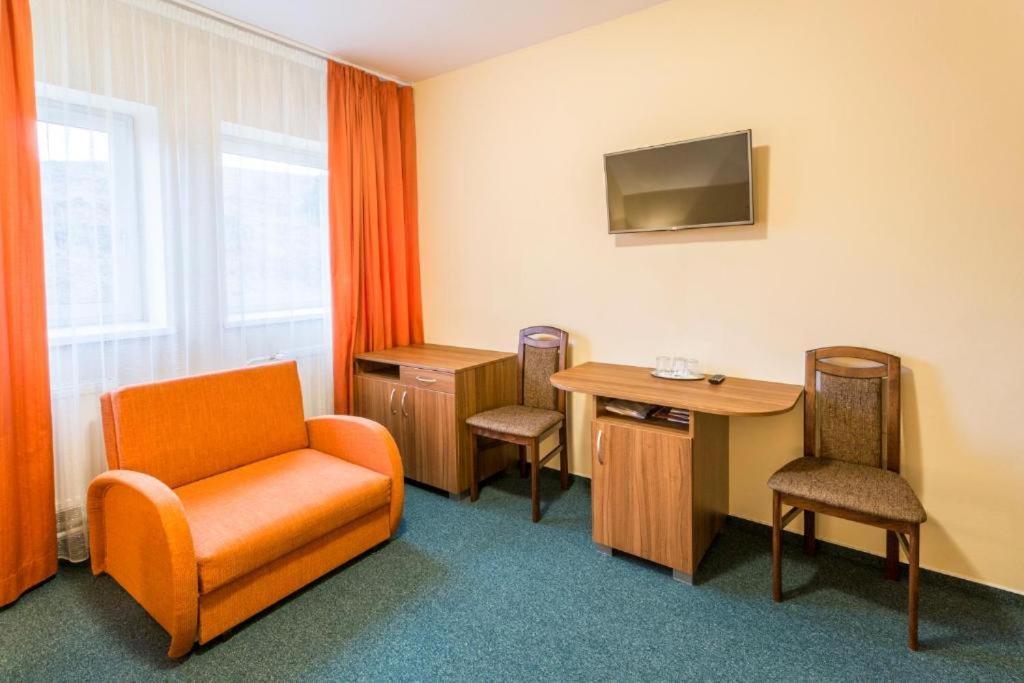 Hotel Sipox Strba Luaran gambar