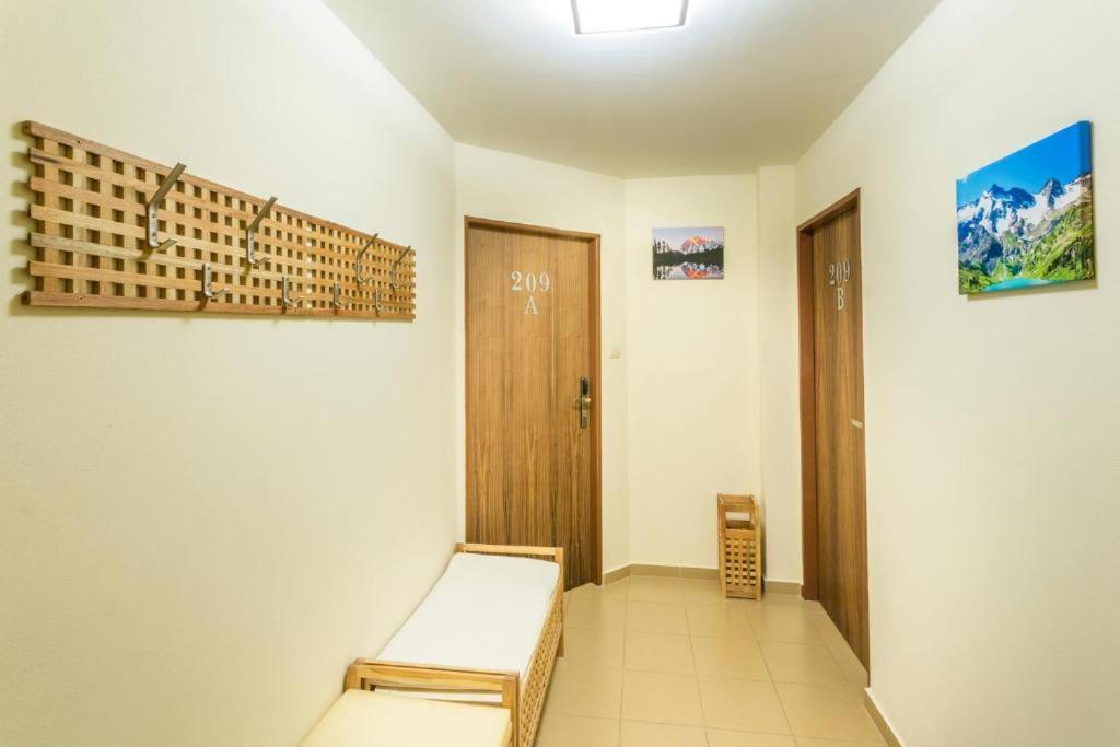 Hotel Sipox Strba Luaran gambar