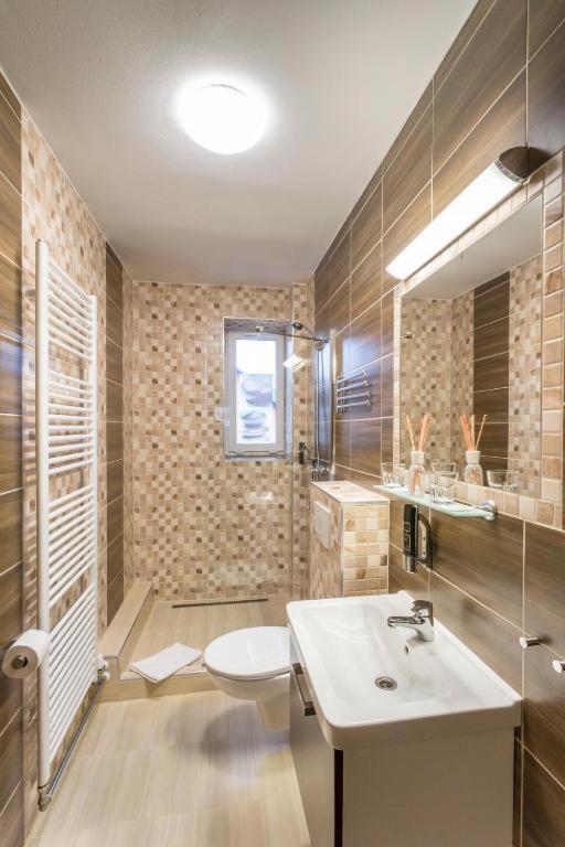Hotel Sipox Strba Luaran gambar